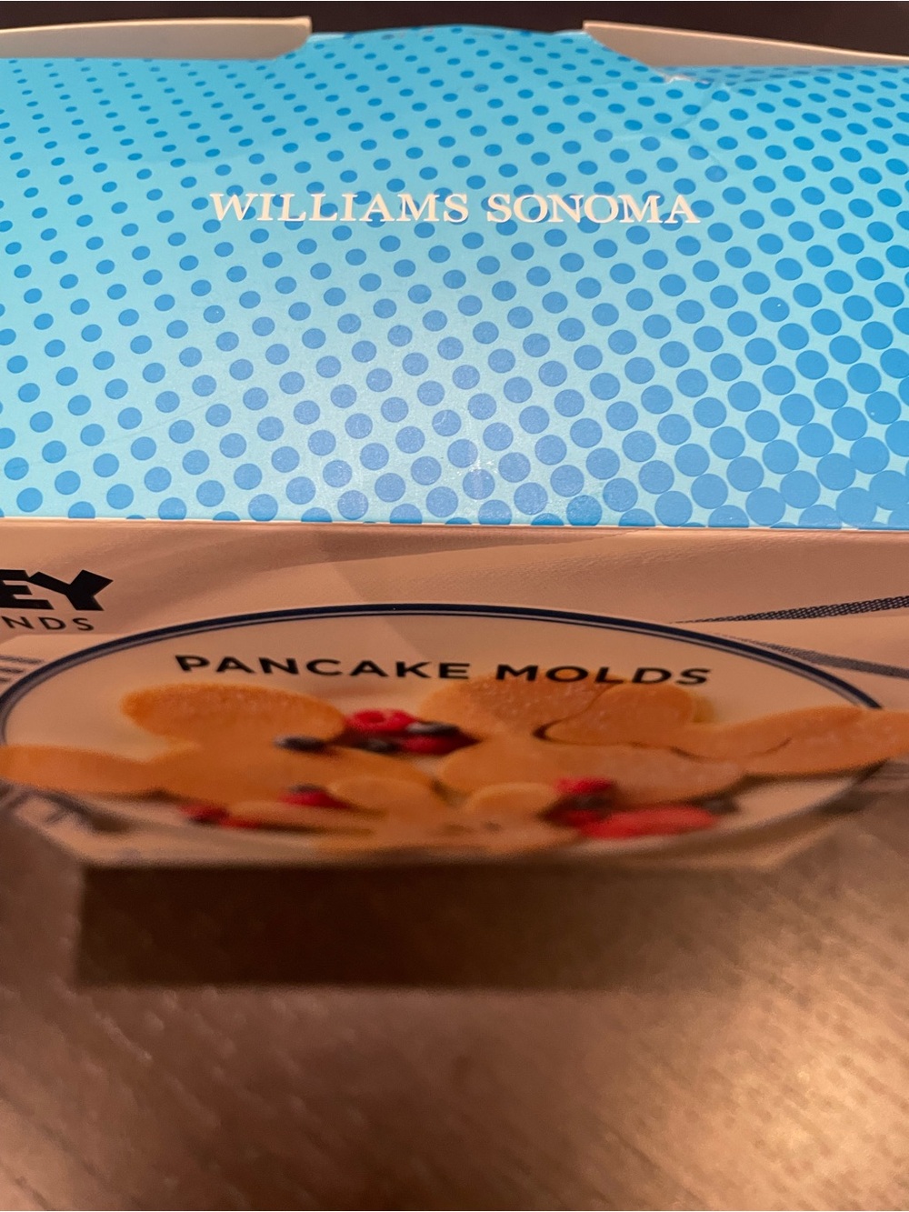 Williams Sonoma Mickey & Friends Pancake Molds — Blue and White Packaging NWT - Picture 3 of 5